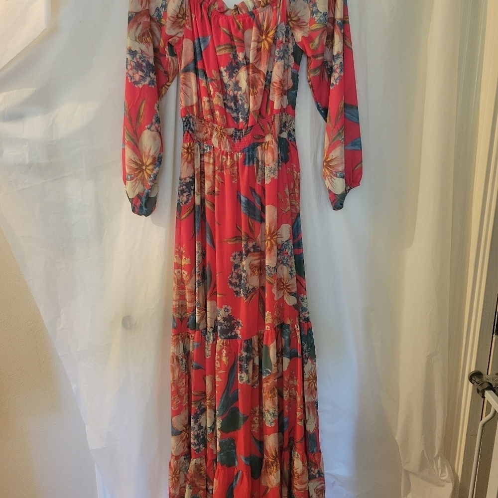 Ladies Small Floral Dress - Picture 7 of 7